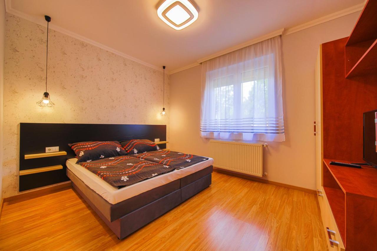 Kálvin utcai Apartmanok Hajdúszoboszló Exterior foto