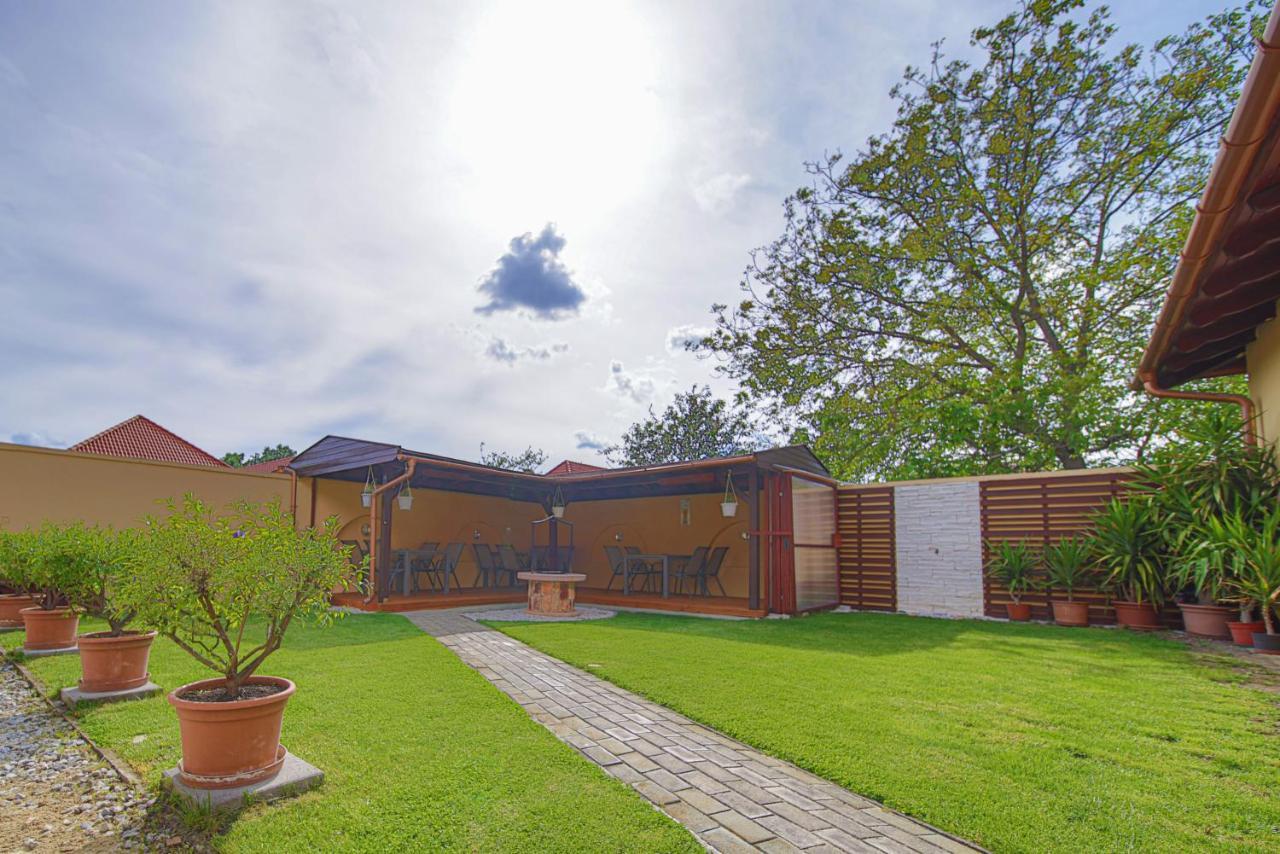 Kálvin utcai Apartmanok Hajdúszoboszló Exterior foto