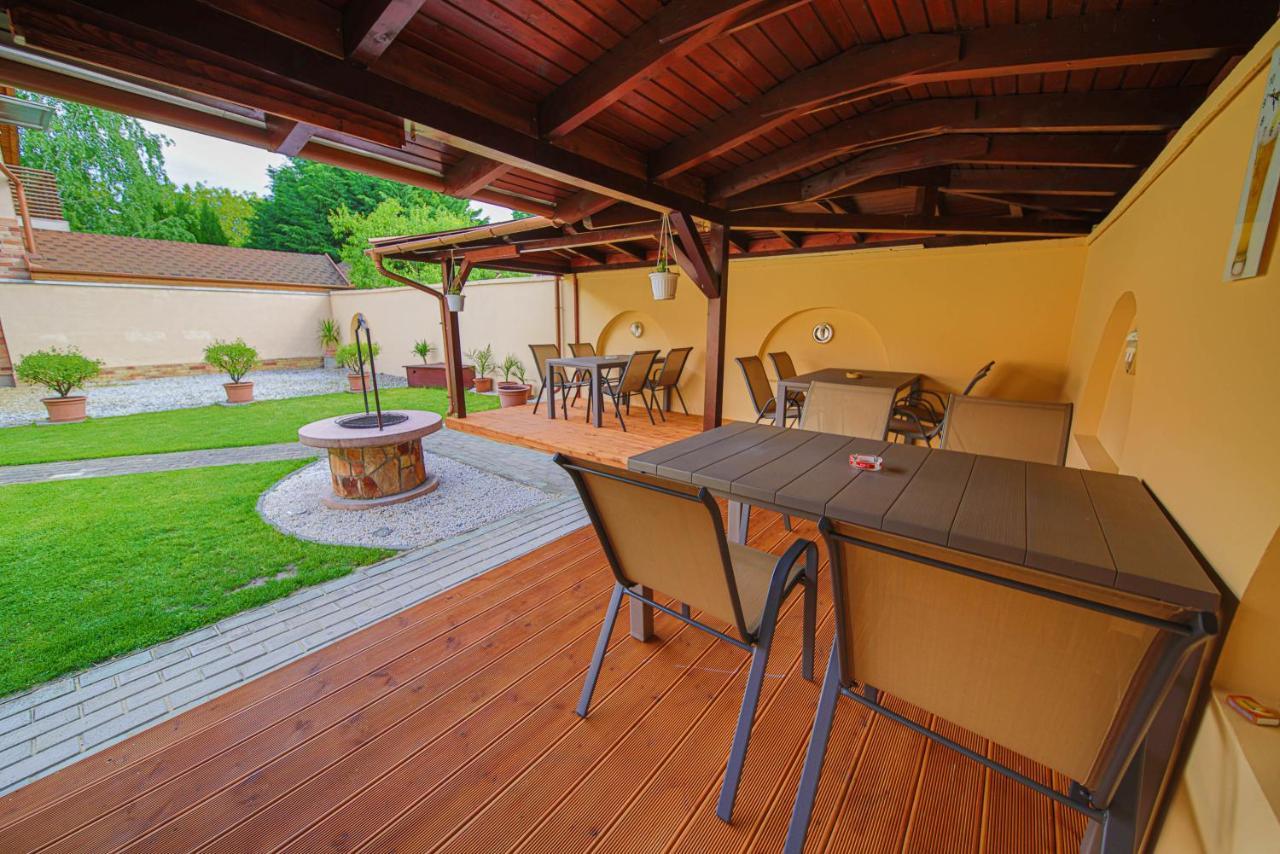 Kálvin utcai Apartmanok Hajdúszoboszló Exterior foto